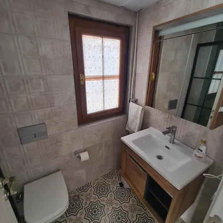 Lokal Ayvalik Guest House Exterior photo
