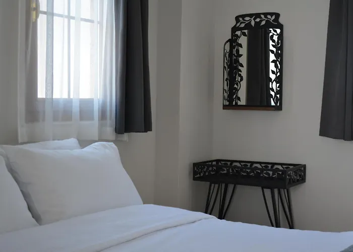 Lokal Ayvalik Guest House