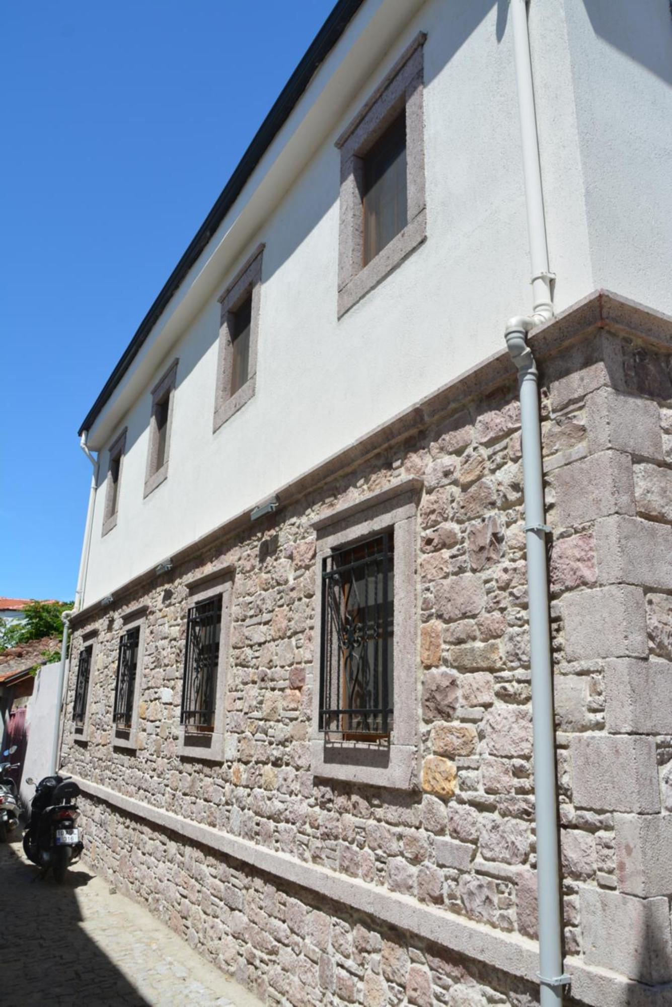 Lokal Ayvalik